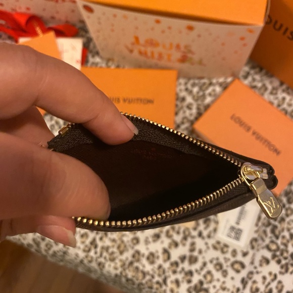 Louis Vuitton Key Pouch - Picture 6 of 9